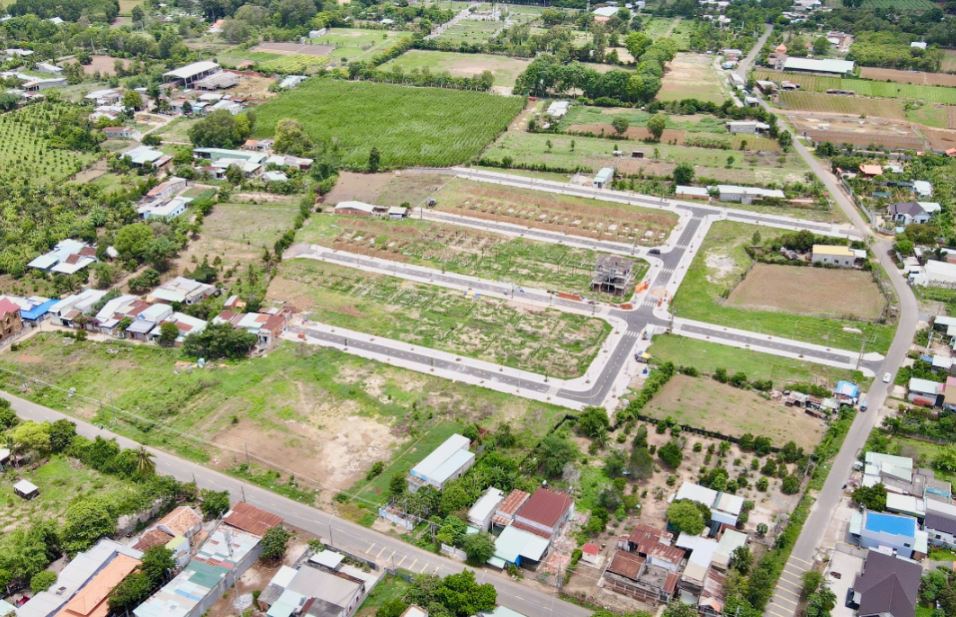 dat-nen-ven-kcn-phu-my-3