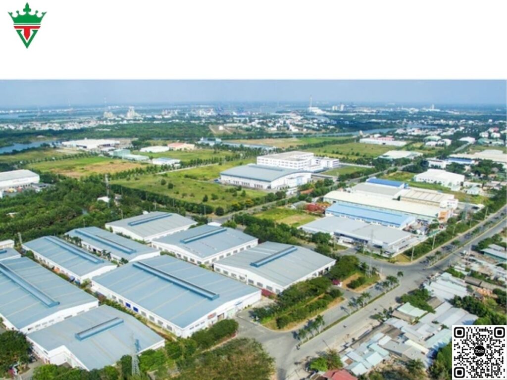 Nhiều đối tượng như công nhân, chuyên gia, vợ chồng trẻ làm việc tại các khu công nghiệp đang săn tìm nơi sống ổn định, gần nơi làm việc