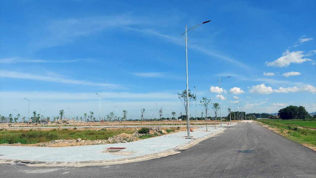 so-sanh-Lumi-an-village-va-khu-dan-cu-da-bac-2025